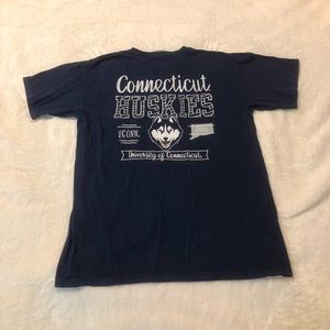 UConn Huskies T Shirt